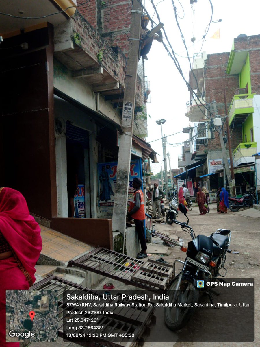 puvvnlchandauli's tweet image. जनपद चंदौली विद्युत वितरण खंड- तृo, सकलडीहा  तहशील फीडर के अंर्तगत विद्युत व्यवस्था को बेहतर बनाने के लिए #RDSS योजना के तहत #abcCable लगाने का कार्य किया गया जिससे शार्ट सर्किट जैसी समस्या को दूर किया जा सके l
@aksharmaBharat 
@dmchandauli 
@PuVVNLHQ 
@UPPCLLKO