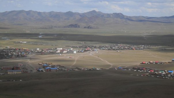 TerryReports's tweet photo. I guess one could say I started my research into this topic all those years ago when I lived in a #MongolGer for two years in the province of Uvurkhangai. Winter was cold and internet was spotty, but I'm glad to have had experienced this way of life. https://t.co/sXWhMXqzDS