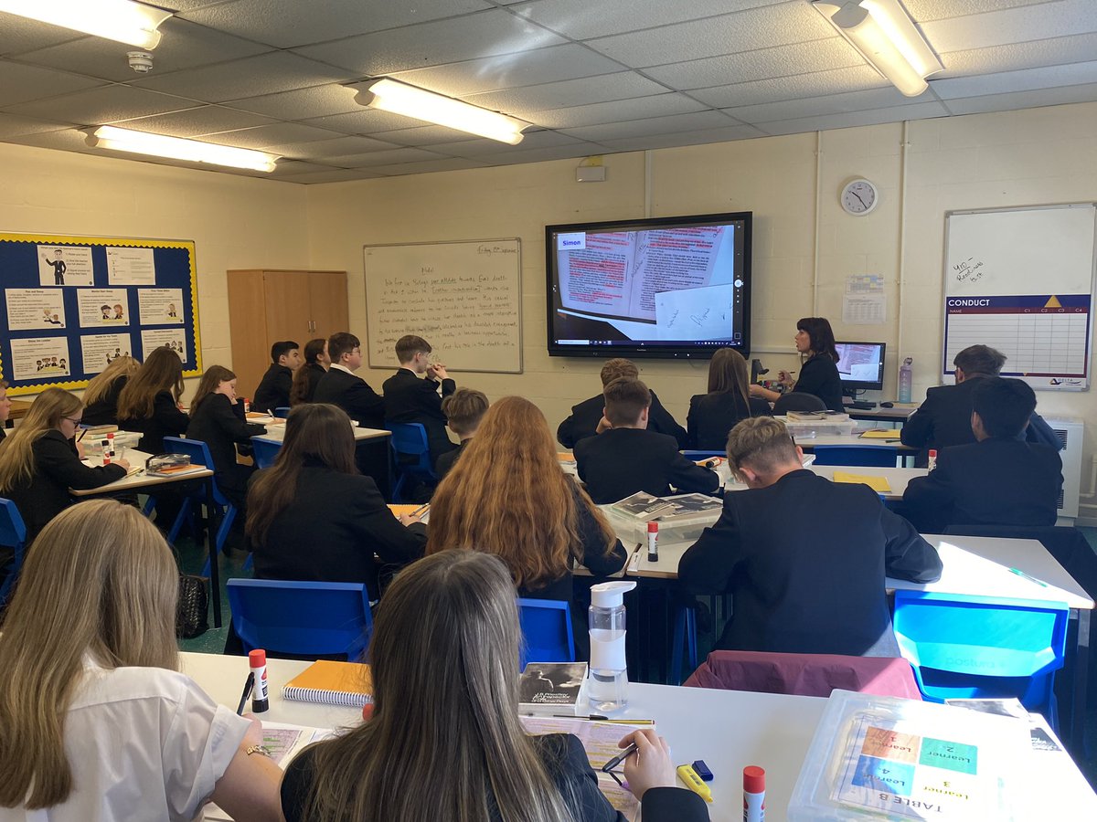 LincolnCastleAc's tweet image. Year 10 were engrossed in their English lesson with Mrs Johnson this morning. The visualiser was being utilised to support students to explore deeper analysis of an extract from their set text ‘An Inspector Calls’.
#QualityFirstTeaching