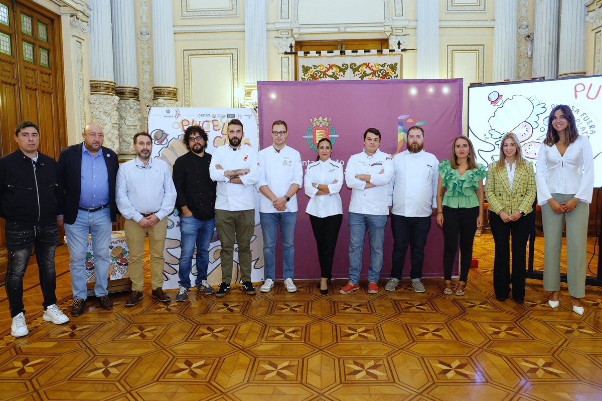 AyuntamientoVLL's tweet photo. La concejala de Juventud, @carolinadbp, presenta ‘Pucela Chef’, el concurso que promueve hábitos alimenticios saludables en especial entre los jóvenes.
Se celebrará el día 29 se septiembre, a las 13h. en la Cúpula del Milenio.
@Apehva
@Olibher1965
@makroESP
#Vitin
Abrimos 🧵👇 https://t.co/k55QLUClw0