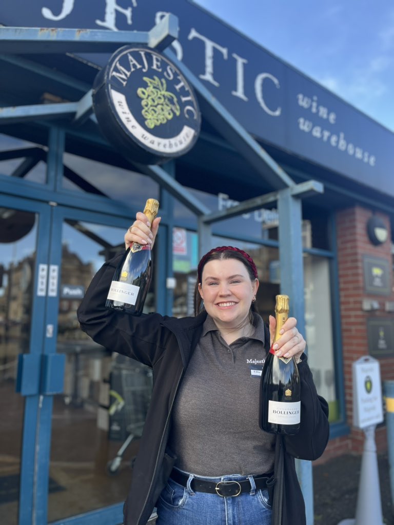 majestichud's tweet photo. Bollinger is currently on offer and as you can see, Ellie is very excited about it! 🥂🍾

Available for just £43 on our Mix Any Six offer, it’s an absolute steal and is selling fast! Get your hands on some before it’s all gone 😍 https://t.co/73z03ZOpwh