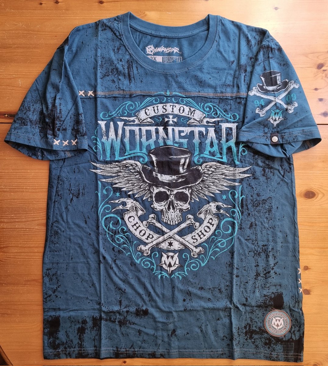 JBurdis's tweet image. Hey @wornstar, my parcel arrived just now &amp;amp; I have to say, the quality is top notch 👌 
My son &amp;amp; I were in your shop in Feb &amp;amp; I bought a hat &amp;amp; shirt then &amp;amp; with these tops being in your sale, I couldn't resist, from back home in the UK 
#wornstar #livelifeloud #rocknroll