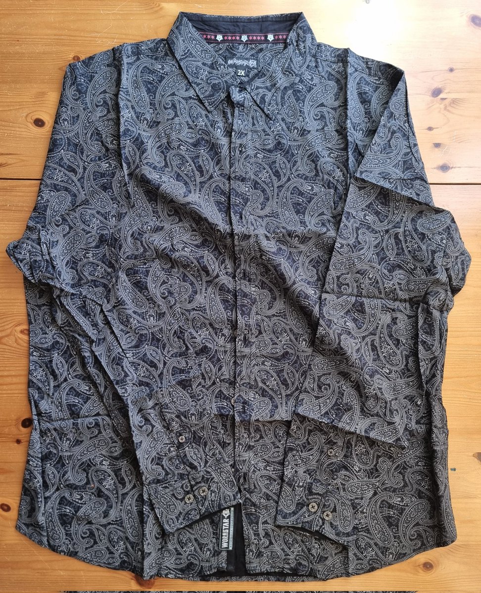 JBurdis's tweet image. Hey @wornstar, my parcel arrived just now &amp;amp; I have to say, the quality is top notch 👌 
My son &amp;amp; I were in your shop in Feb &amp;amp; I bought a hat &amp;amp; shirt then &amp;amp; with these tops being in your sale, I couldn't resist, from back home in the UK 
#wornstar #livelifeloud #rocknroll