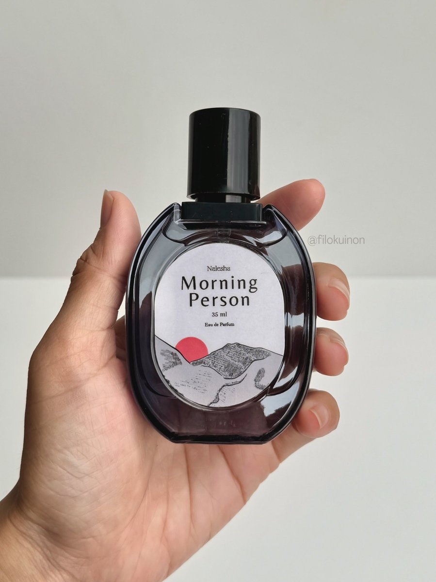 Sumpahhh seharian pake parfum ini beneran boosting mood banget. Aromanya freshhh kayak abis mandiii 😭🫶

Beneran sesuai sama namanya, Morning Person ini cocok dipake buat memulai aktivitas. Aman dipake pas cuaca panasss!
