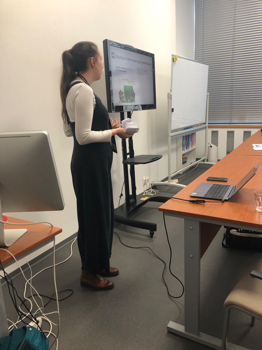 Happening <a href="/ELF14conference/">ELF 14</a> now: my colleague‘s talk exploring the links between international sign communication and ELF! 🤓