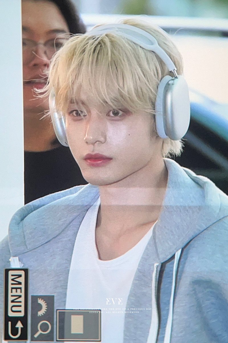 jiwoongiez's tweet photo. THESE INSANE VISUALS https://t.co/OOUsamuIYg