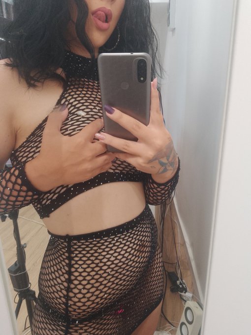 Click here for a nudy version   https://t.co/VgwNW35TGK https://t.co/FOJFlg73Rp<a href="/tag/model"class="tags"><span>#model</span></a><a href="/tag/blonde"class="tags"><span>#blonde</span></a><a href="/tag/glasses"class="tags"><span>#glasses</span></a><a href="/tag/redlips"class="tags"><span>#redlips</span></a>