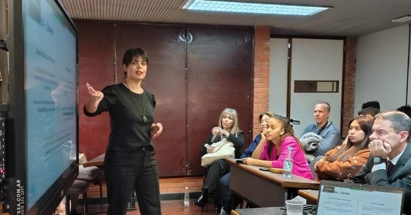 CoinExSpanish's tweet photo. Ayer tuvimos la segunda charla pública sobre blockchain en la Universidad de Belgrano en Argentina, organizada por @CoinExCharity y @BitcoinAR 🏛️🎓 

Continuamos impulsando el conocimiento y la adopción de la Web3 en la región 🙌

#CoinExCharityLecture  #CoinExShape