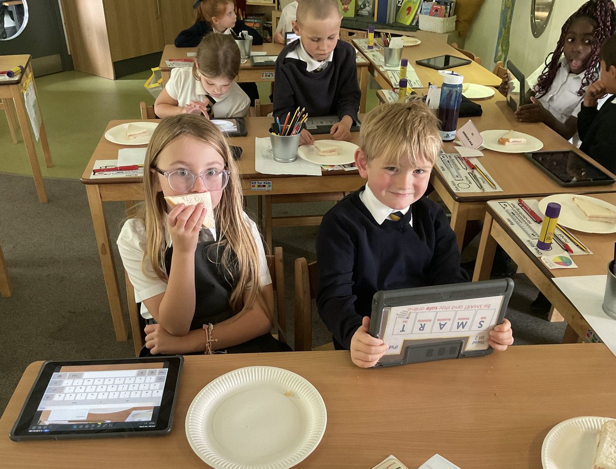 In DT this week Y3 evaluated sandwiches and recording our finding using the iPads. What a tasty lesson!  <a href="/CroxtethC/">CroxtethCPS</a>