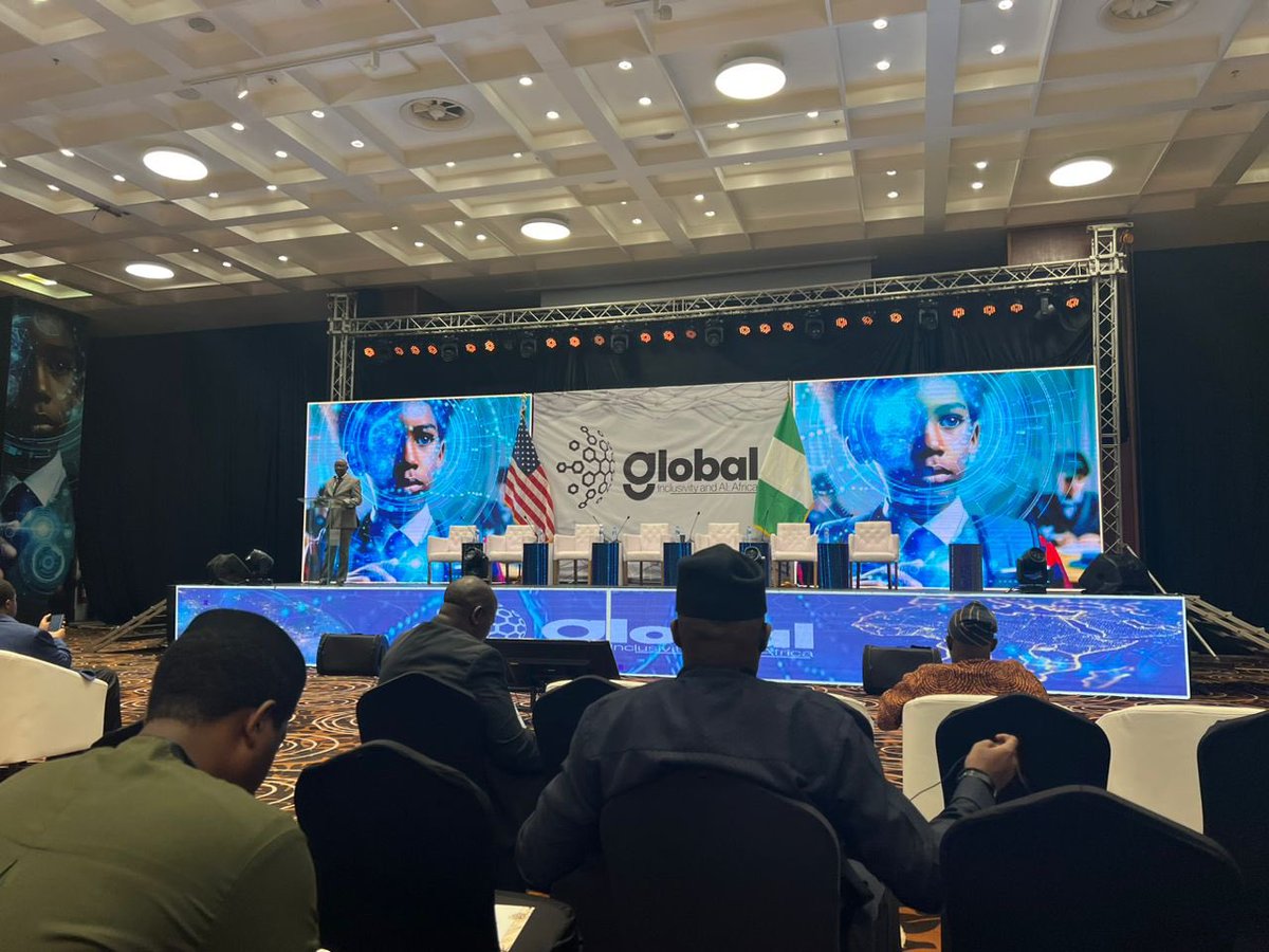 Eli Akue tweet media