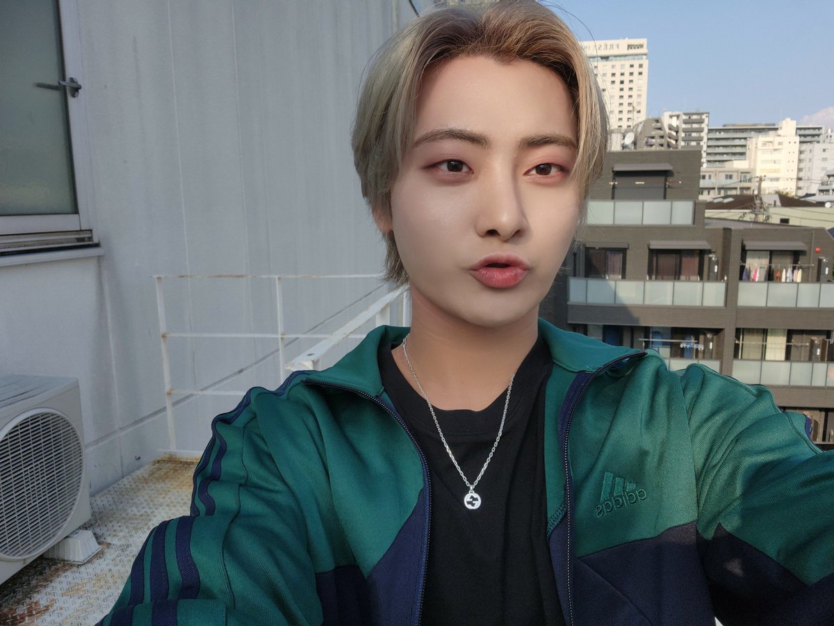 Pattern_Haemin's tweet image. 눈부셔! ✨✨