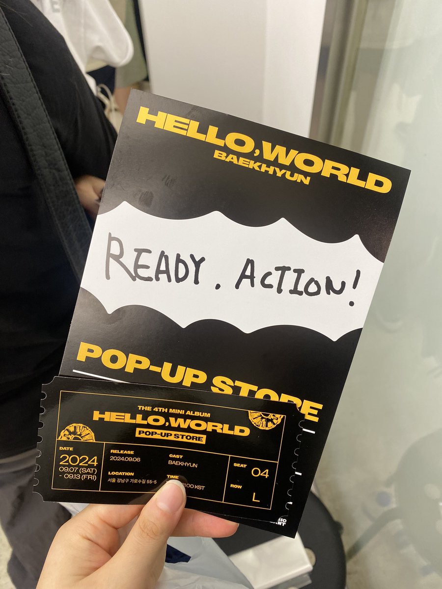 dduck_simi's tweet photo. 백현이팝업 2트🤍
#백현 #BAEKHYUN #HelloWorld #뮤직플랜트 #MUSICPLANT #BAEKHYUN_POPUP #HelloWorld_POPUP https://t.co/HCaN2VfjuN