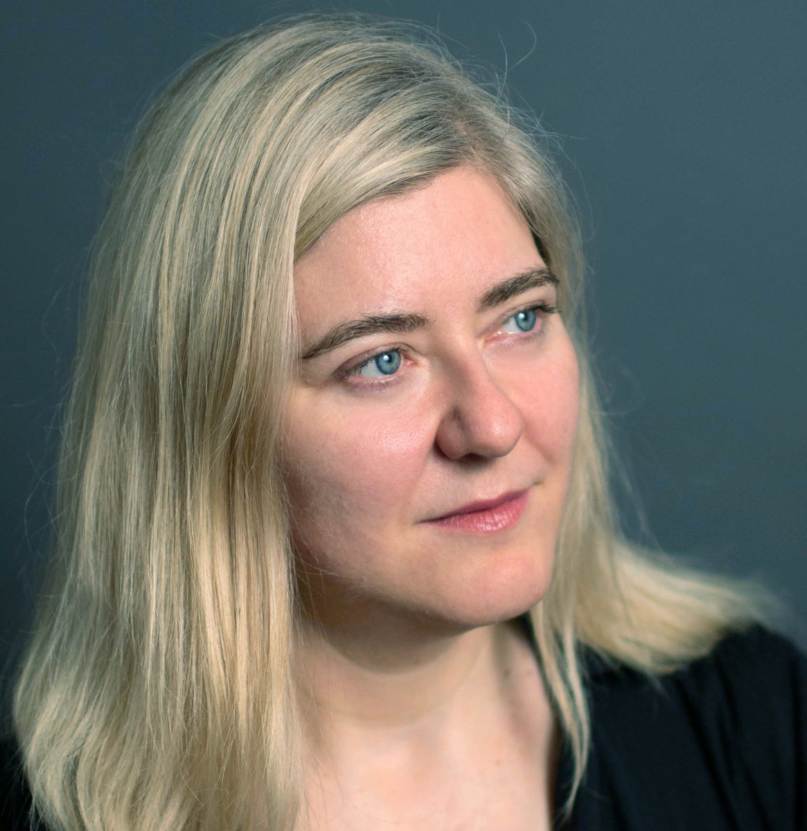 "In the MA Design program, we focus on solid research, narrowing down  issues, working locally, and creating realistic, targeted solutions." Nice mini profile of me in my new role as Course Leader of the MA Design at the @WdKA website: wdka.nl/news-events/me…