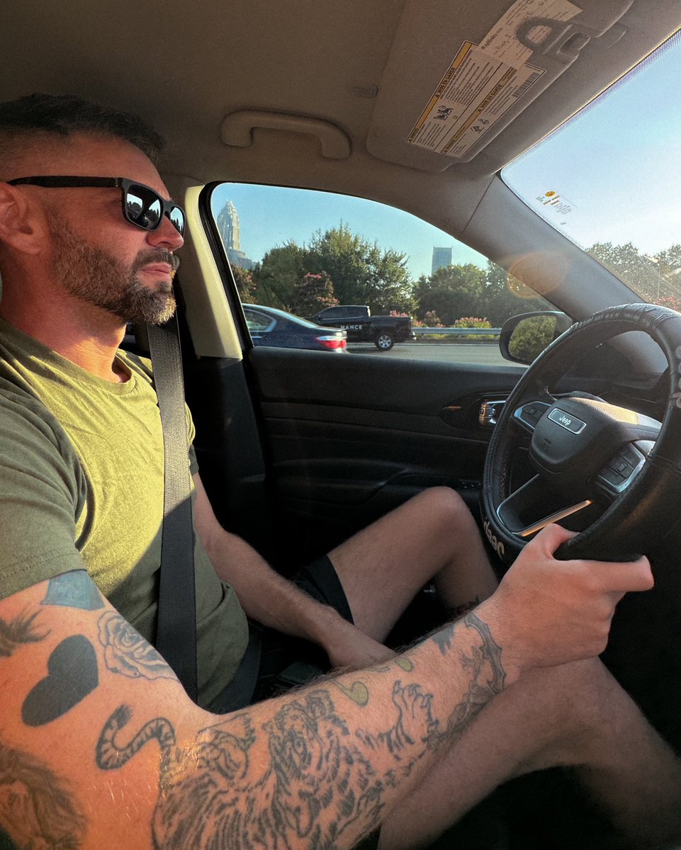 Roper (@roperseaman) on Twitter photo 