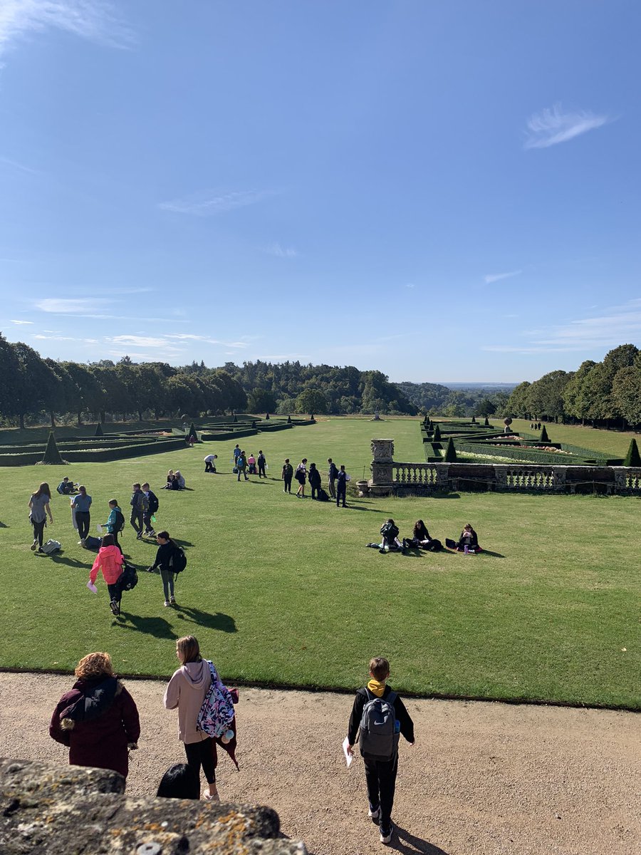 CCSeniorTrips's tweet photo. Beautiful morning at Cliveden with our Year 7s. Enjoying Art in the main garden 🪴…#CCSB #CCSG https://t.co/eLk2y7Rycf