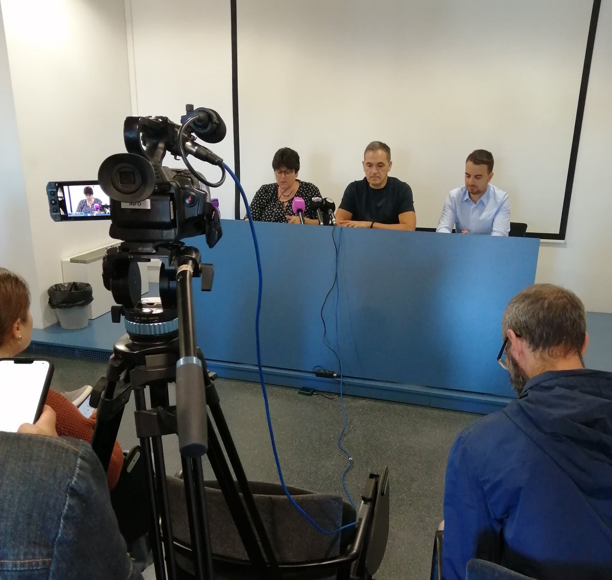 comunicacat's tweet photo. 📝@Guixols i @UNEDGirona arriben a un acord per portar estudis universitaris de grau a la ciutat
💻Fruit d’aquesta col·laboració, a partir d’aquesta tardor s’oferiran crèdits del tercer curs del Grau en Educació Infantil, entre d’altres activitats
#clientcomunica #uned #sfg https://t.co/0fjxG7EPyk
