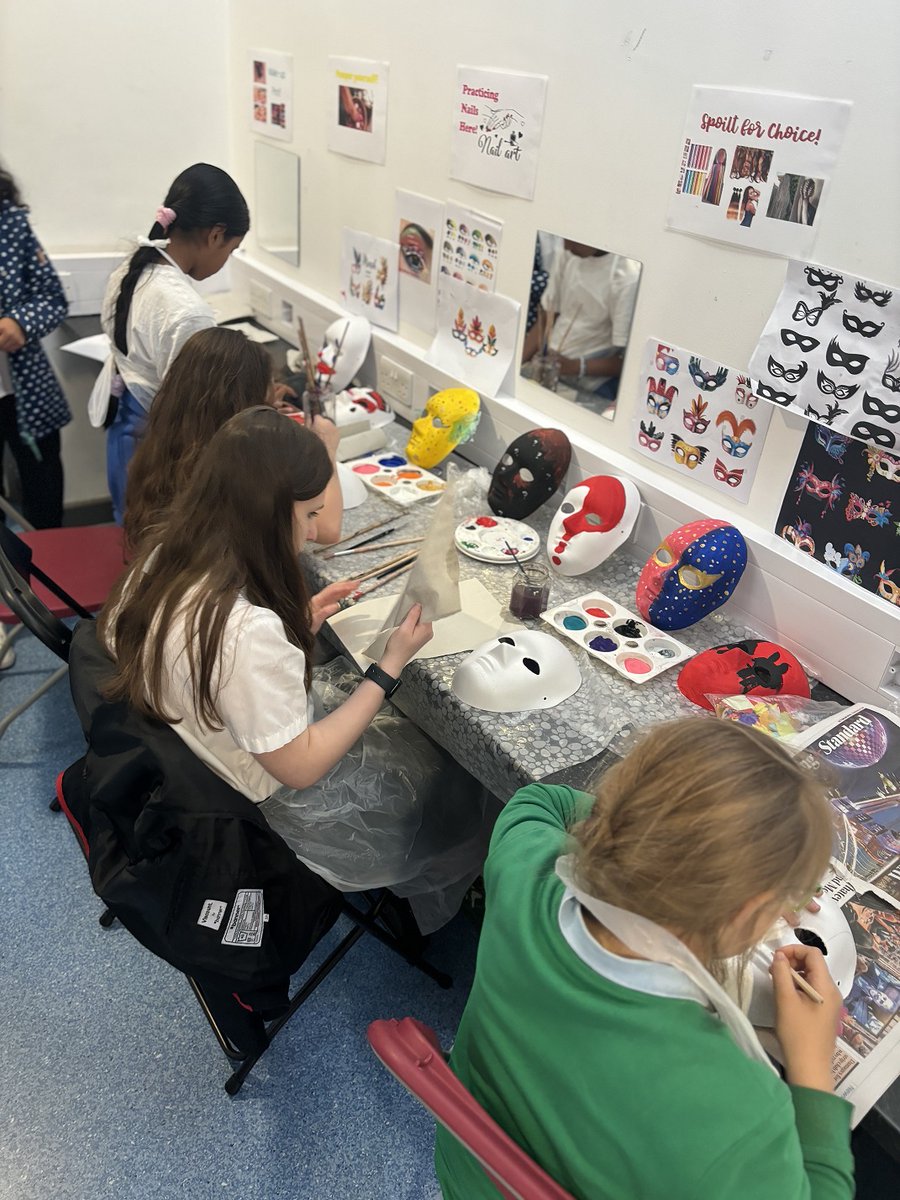 Young Tower Hamlets are offering FREE activities and opportunities for young people across the borough. This includes trips out, activities such as film-making, wall climbing, martial arts, hair &amp; beauty, podcasting and much more. Find out more: youngtowerhamlets.org.uk (part 1)