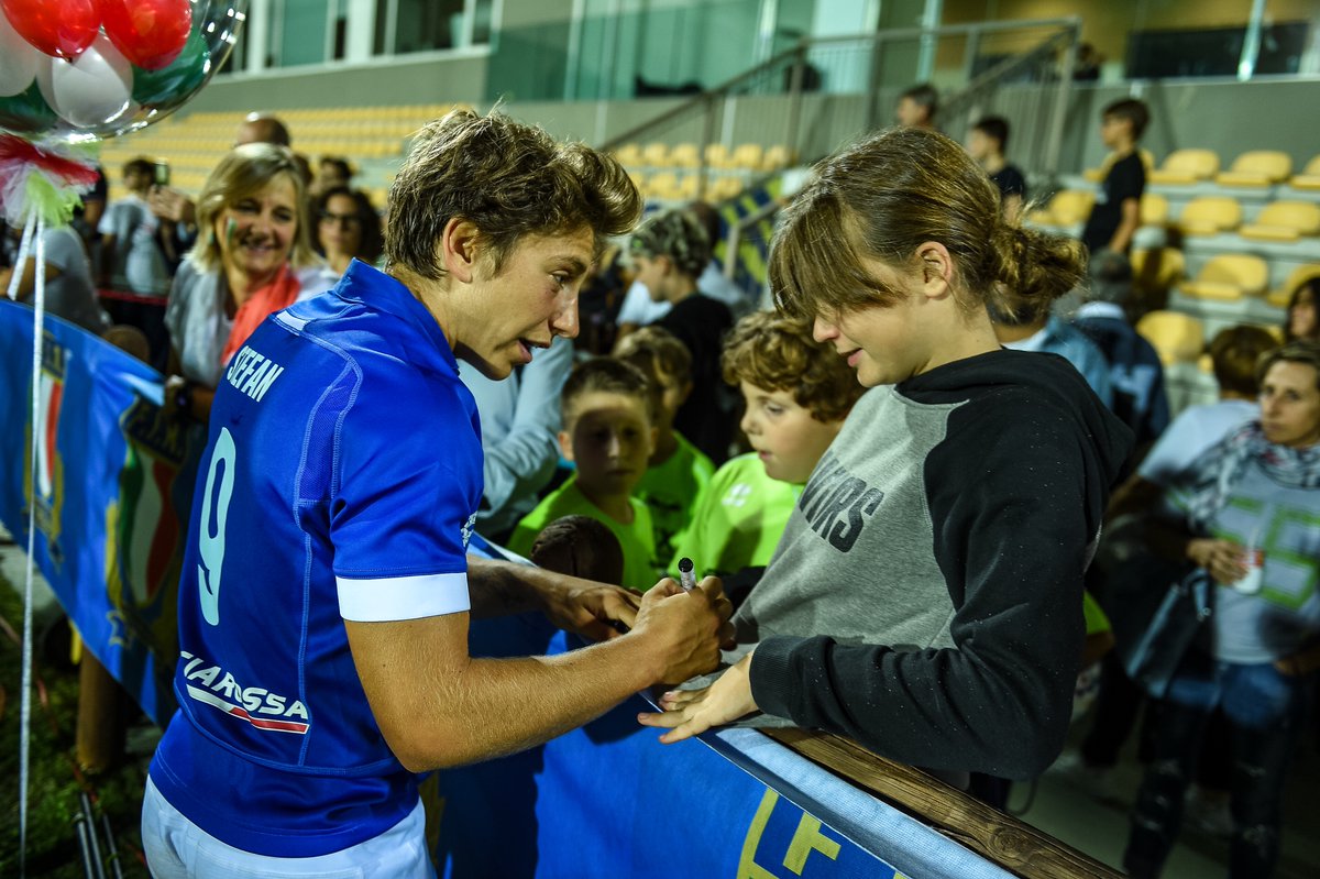 Federugby's tweet photo. ᴀᴛᴛɪᴍɪ 🫂 

Domani si torna a giocare in casa! 🏡

 #ITAvJPN 🇮🇹🇯🇵

🗓️Sabato 14 Settembre  
⏰Kick Off - 14:00  
📍Stadio W. Beltrametti, Piacenza
🎟️Allo Stadio il giorno di gara 
📺 Live Streaming: https://t.co/EGKIyoDUYQ 

#Italrugby #insieme #rugbypassioneitaliana https://t.co/dNllWtKoGr