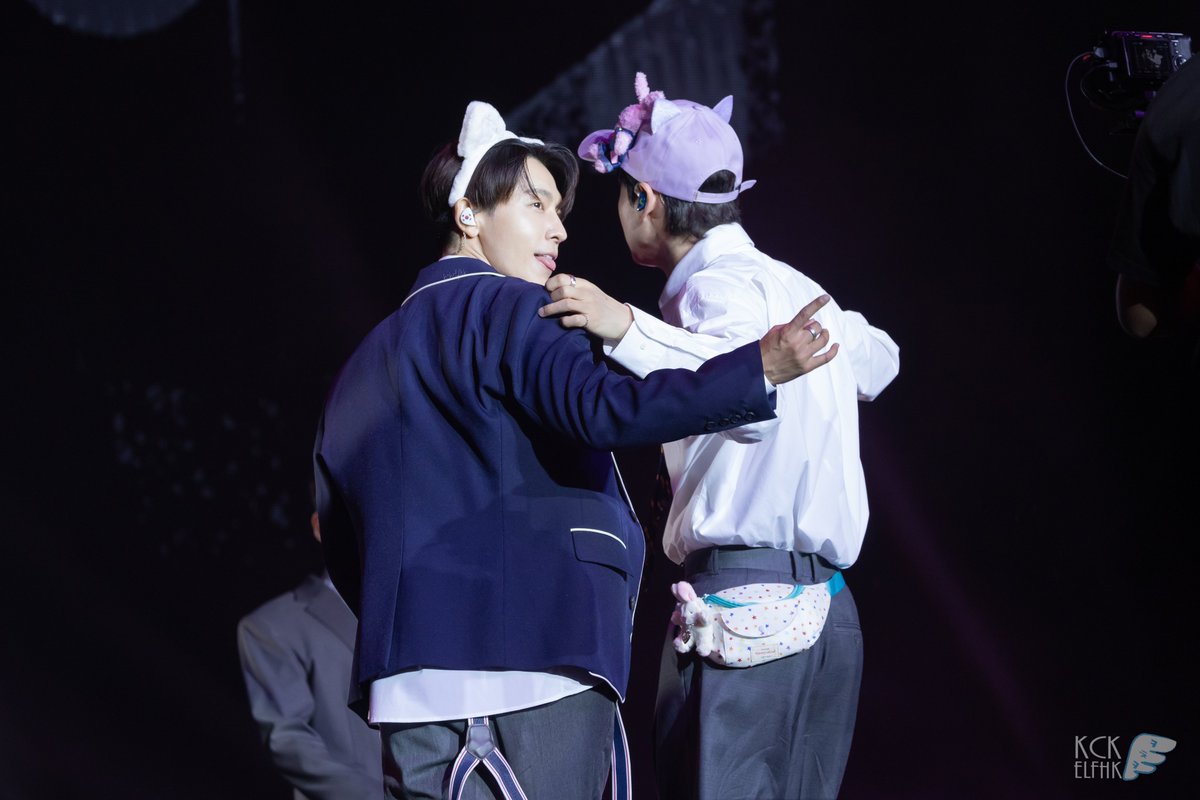 KCKELFHK (@kckelfhk) on Twitter photo ☀️ <a href="/AllRiseSilver/">Dalnim</a> <a href="/donghae861015/">Super Junior 이동해</a>
#이혁재 #은혁 #Eunhyuk
#이동해 #동해 #Donghae
20240906 #SuperShow_Spinoff_Halftime in Hong Kong
#SuperJunior #SJ #슈퍼주니어 #슈주 <a href="/superjunior/">.</a> <a href="/SJ_DnE_official/">SUPER JUNIOR-D&E official</a>
#SuperShow #슈퍼쇼 #스핀오프하프타임 ☀️ <a href="/AllRiseSilver/">Dalnim</a> <a href="/donghae861015/">Super Junior 이동해</a>
#이혁재 #은혁 #Eunhyuk
#이동해 #동해 #Donghae
20240906 #SuperShow_Spinoff_Halftime in Hong Kong
#SuperJunior #SJ #슈퍼주니어 #슈주 <a href="/superjunior/">.</a> <a href="/SJ_DnE_official/">SUPER JUNIOR-D&E official</a>
#SuperShow #슈퍼쇼 #스핀오프하프타임