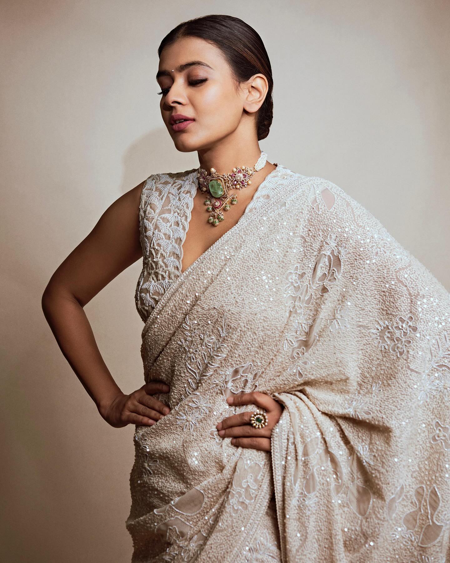 GXWbKp5awAE2pJ4?format=jpg&name=large