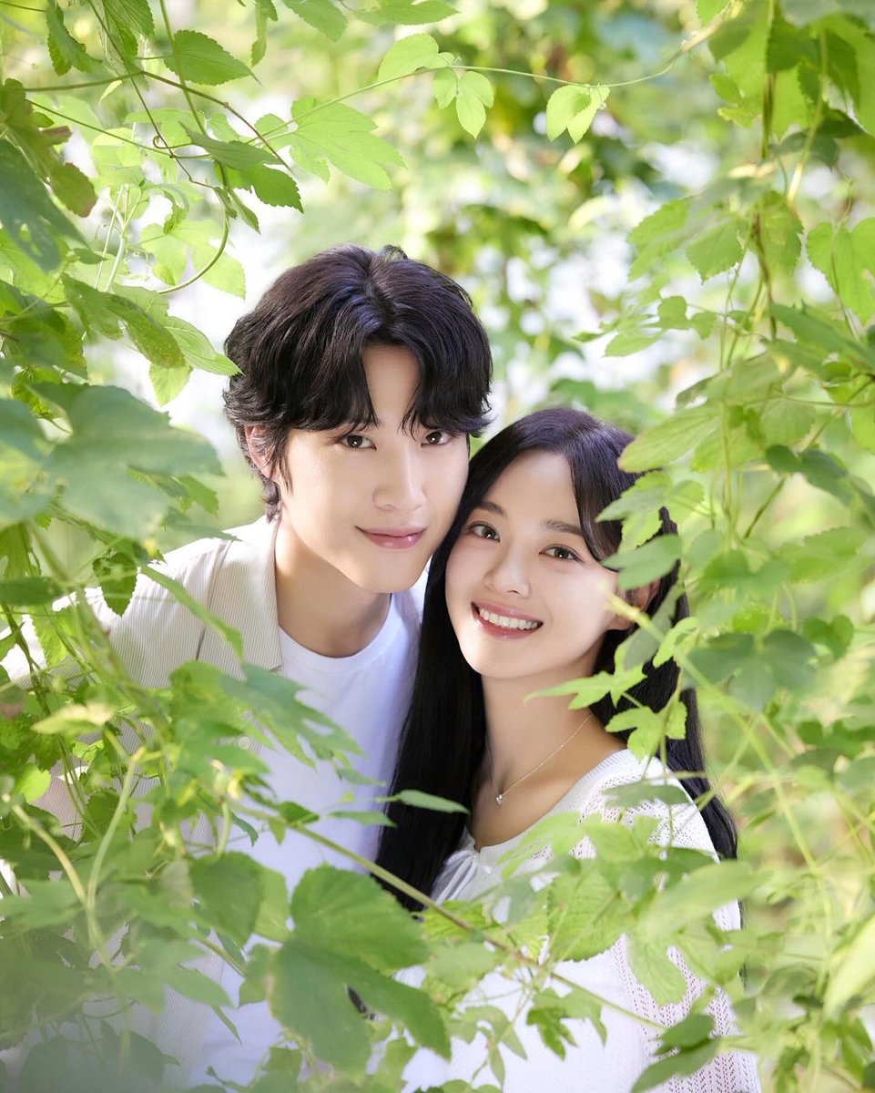 mckenzieahn_'s tweet photo. My sejeongie is so pretty!! 😻 #KIMSEJEONG #김세정 https://t.co/tkNMYjr6AL