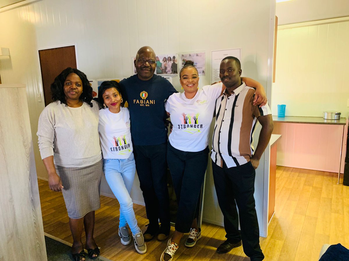 SoulCity_SA's tweet image. Together with @TheWARD_Fnd supported by @SIOC_CDT in Northam for the Northern victim empowerment baseline survey. This crucial initiative helped us understand survivor needs and work towards better support. #VictimEmpowerment #Northam #CommunitySupport