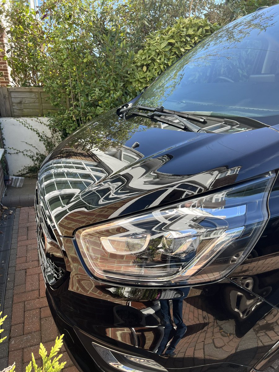 Ian_H_007's tweet image. This is what she should have looked like when delivered from #Foray #Poole But thanks to #GESpecialistCars it’s now turned to liquid gloss black. #Stunning #Amazing #LiquidGlass