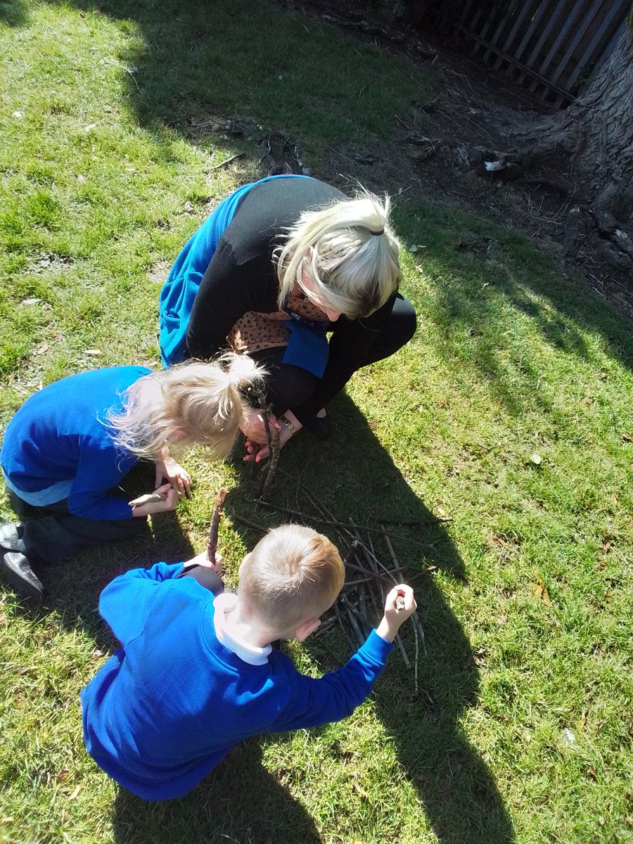 Year 1 Simpson’s Lane tweet media