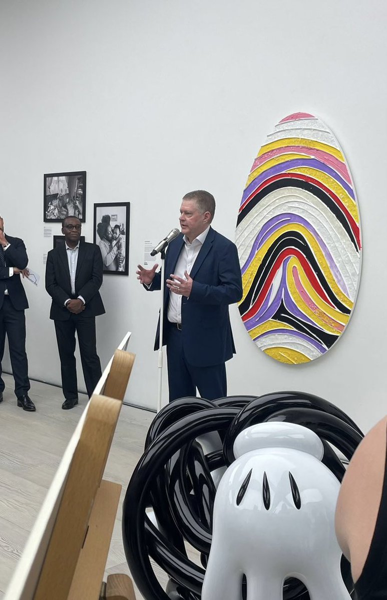 PassageCharity's tweet photo. We had a fantastic time at the Homelessness: Reframed exhibition at @SaatchiGallery, for the sector partners private viewing last night.
The exhibition ends September 20th, so if you haven’t already, be sure to head down soon!⭐️
@HomewardsUK #HomelessnessReframed https://t.co/y8Q6RTx83v
