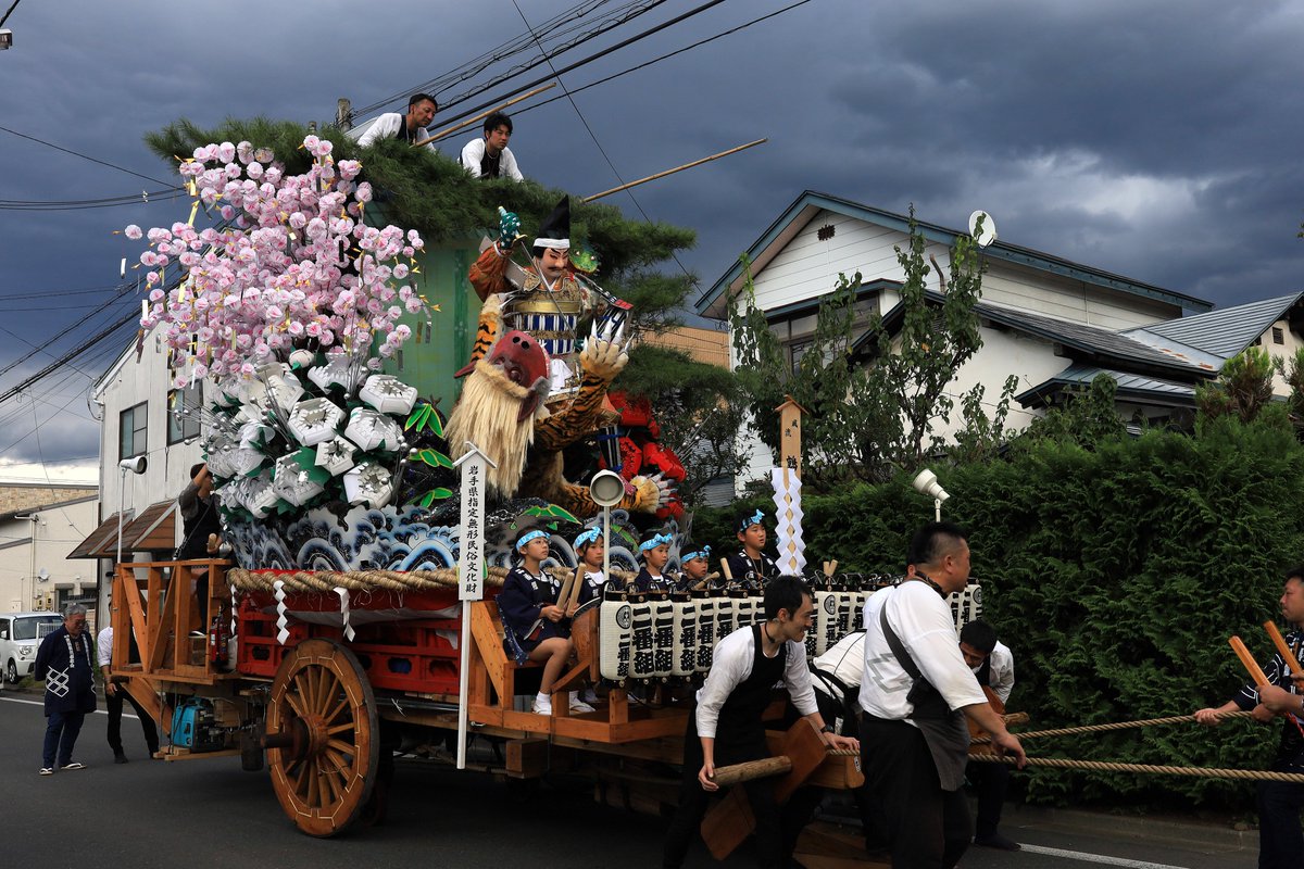 JollyRogers_88's tweet photo. 出先で偶然「盛岡山車」に遭遇、明日から盛岡八幡宮例大祭…まだまだ暑いけど、盛岡の秋の始まり
※「二番組（盛岡市本町通：旧油町）風流 鵺退治」
#岩手県 #盛岡市 #盛岡八幡宮 #盛岡八幡宮例大祭 
#秋 #秋祭り #CANON #EOSRP https://t.co/R68OIFKEXU