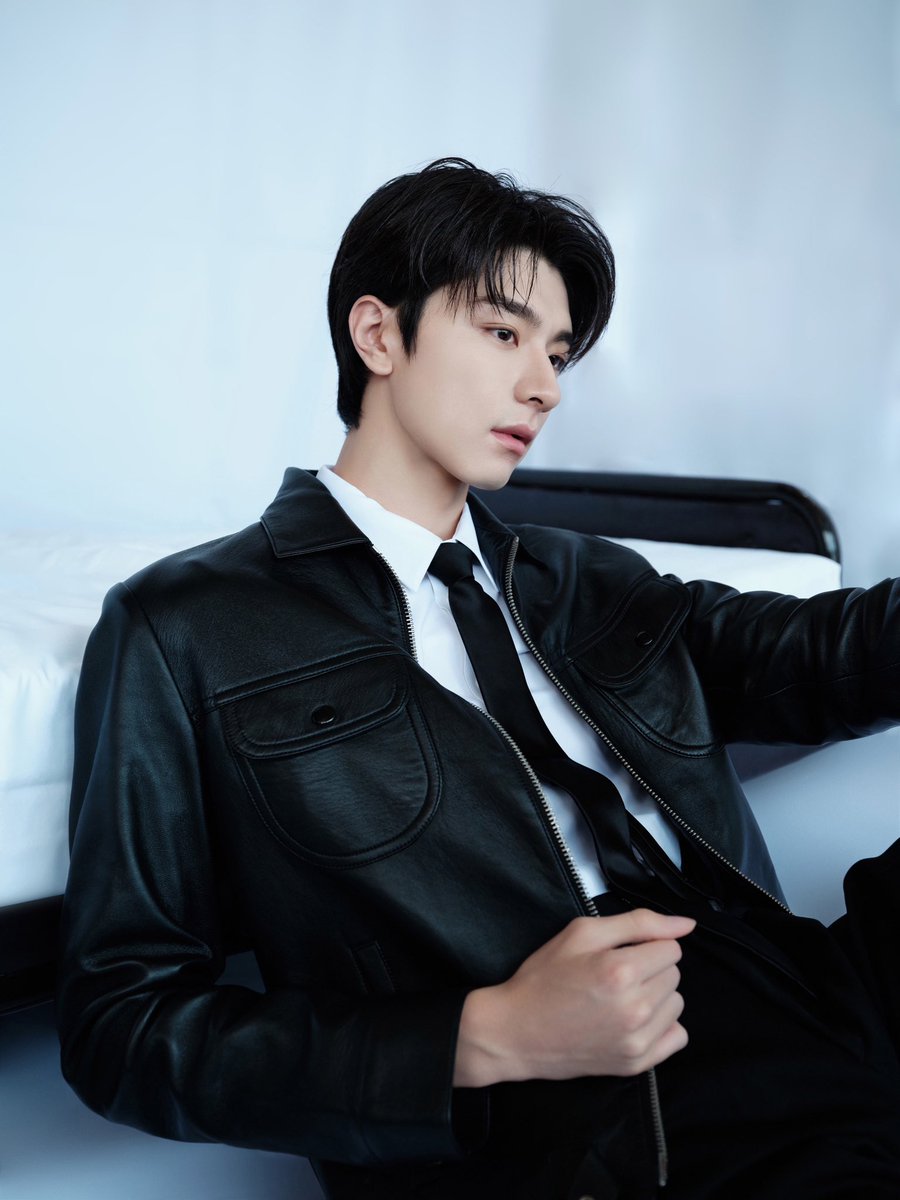 LINYILOVER_TH's tweet photo. 2024.09.13
LinYi Studio’s Weibo Update

📍#RIMOWA EVENT 

#林一 #린이 #LinYi #หลินอี
#LinYiLover_TH #บ้านคนรักหลินอี https://t.co/QOQ1M6jKyV