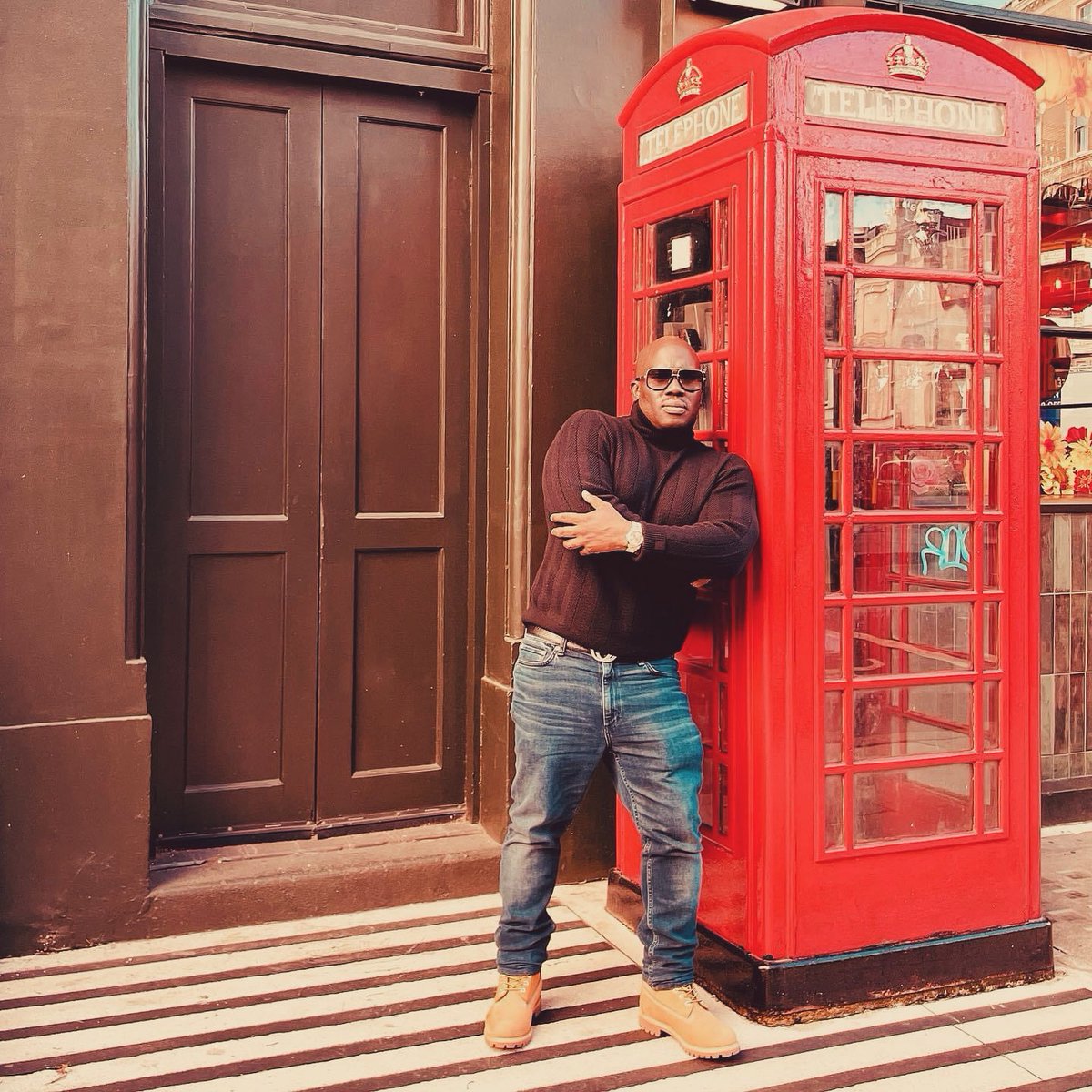 Mark Morrison tweet media