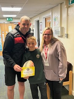Staidansb's tweet image. Thank you @Saints1890 Paul Wellens for coming to meet our Y6 superstar today as a thank you for his act of kindness at a recent Saints match. #saintsvalues #schoolvalues