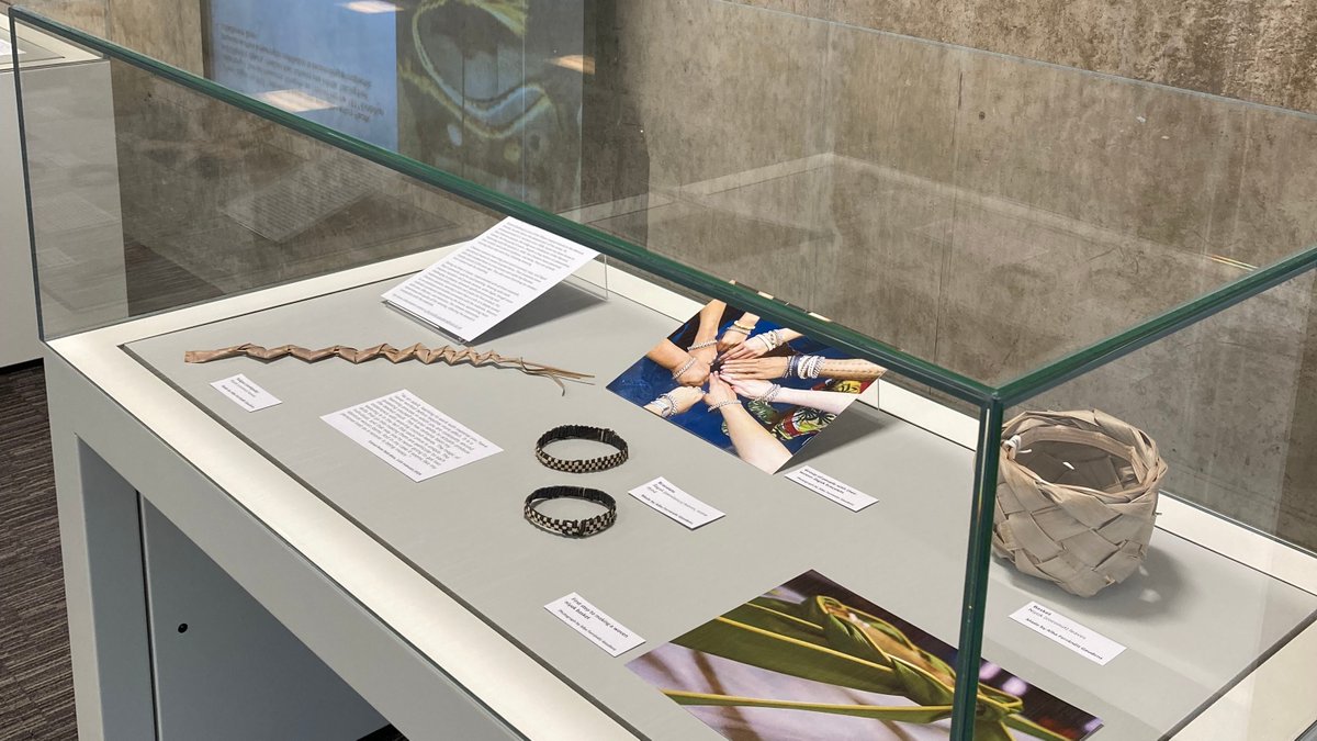 UEA Library (@uealibrary) on Twitter photo We have a new research display in the Library!
Take a look at our first exhibit from PhD Student Alba Ferrandiz Gaudens, focusing on research she conducted on weaving in the island of Guam, where she collaborated with local weavers to learn their techniques.
<a href="/SainsburyRUnit/">SRU</a> We have a new research display in the Library!
Take a look at our first exhibit from PhD Student Alba Ferrandiz Gaudens, focusing on research she conducted on weaving in the island of Guam, where she collaborated with local weavers to learn their techniques.
<a href="/SainsburyRUnit/">SRU</a>