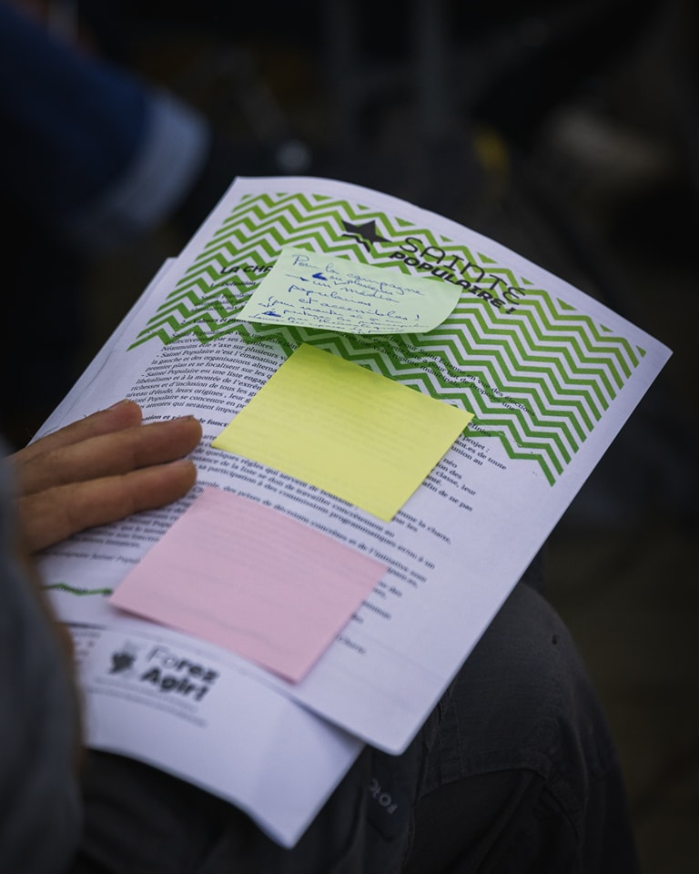 Saintepopulaire's tweet photo. 💥 Première assemblée générale réussie pour "Sainté Populaire" ! 💥

Nous étions plus de 150 personnes rassemblées pour réfléchir ensemble à l’avenir de Saint-Étienne ! Un grand merci à tous-tes d’avoir répondu présent et d’avoir contribué à amorcer ce travail collectif✊

🧵⬇️ https://t.co/ENBWORFnIf