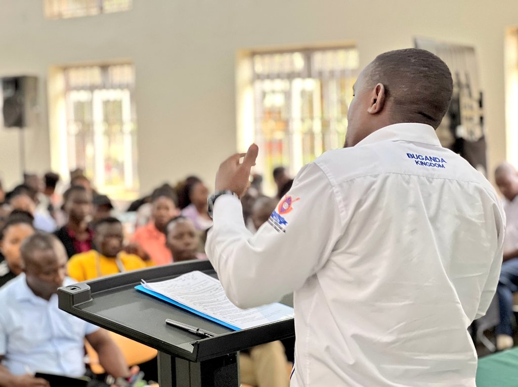 Just concluded an engaging presentation to tourism students at Makerere University on the exciting opportunities within Uganda's heritage and cultural tourism sector. Grateful for the chance to share insights and inspire the next generation of tourism professionals at this year's