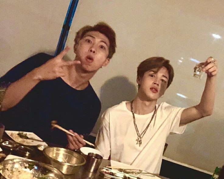 ㅤ

&amp;. Selamat ulang tahun, kak! Telat banget maafin ya soalnya saya ditelantarkan oleh penulis, jadi baru bisa ucapin. Marah gak? 😢
️️ ️
️️ ️️