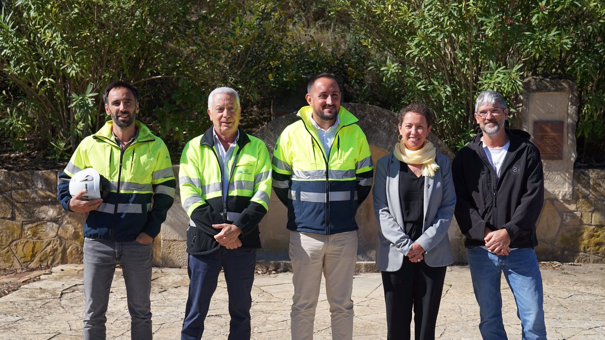 ajtlespluga's tweet photo. ✔️ Entra en funcionament provisionalment la connexió de l'Espluga de Francolí amb la xarxa del Consorci d'Aigües de Tarragona

🚧 Després de poc més de sis mesos de treballs per construir el nou ramal, l’aigua del CAT ja arriba al dipòsit de Sant Miquel. https://t.co/gPKjSoiVU3