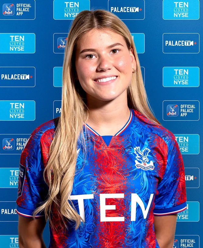 TheEngllshGame's tweet photo. 🚨🔴🔵 | 𝐎𝐅𝐅𝐈𝐂𝐈𝐀𝐋: Poppy Pritchard has joined Crystal Palace on a season-long loan! ✍🏼 #CPWFC https://t.co/XUOmqe2fKk