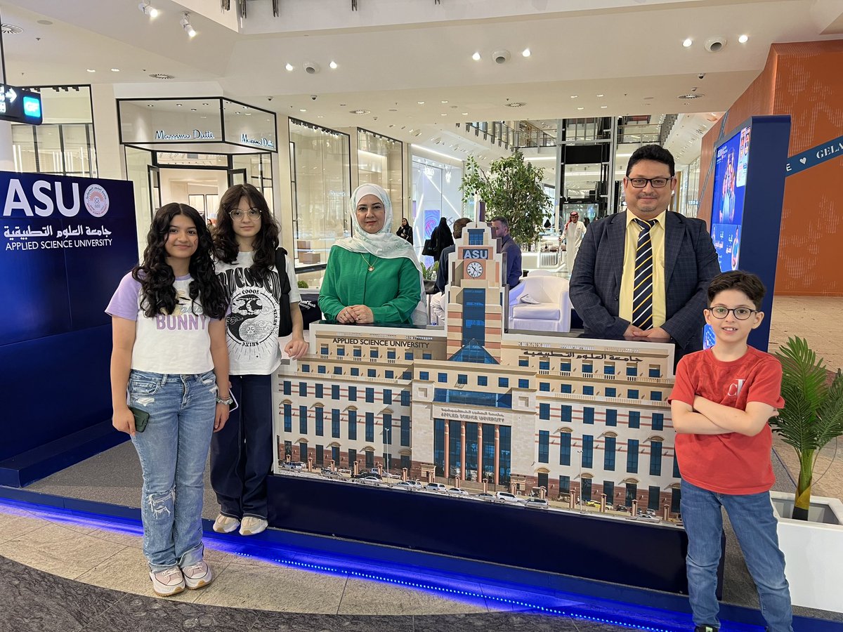 MohamadAlHamami's tweet image. #Applied_Science_University stand at @CityCtrBahrain last week. #ASU_BH