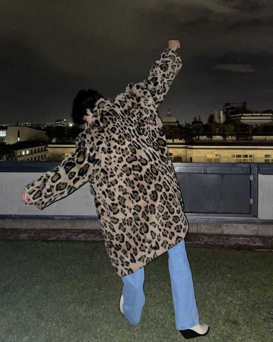 All I need is this breathtaking view in my presence.