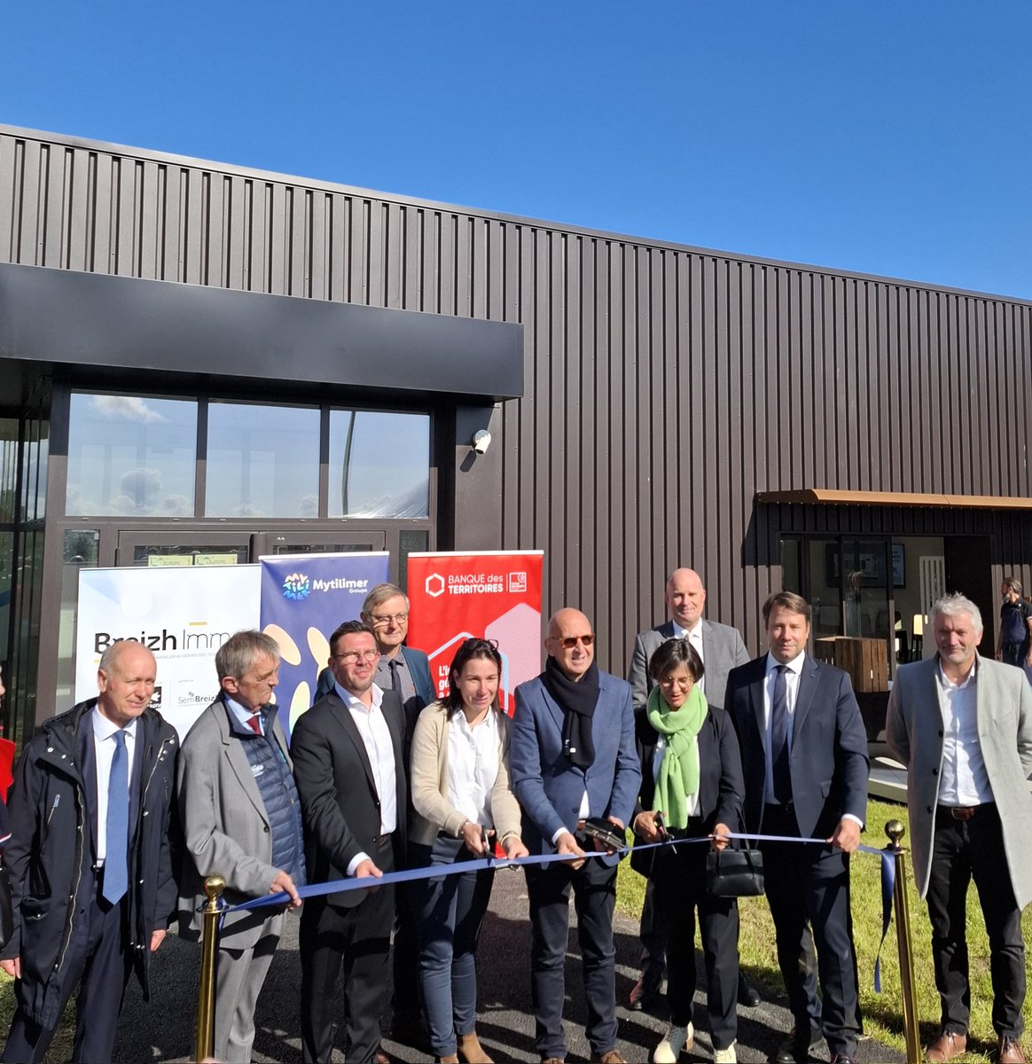 Inauguration du nouveau site industriel #Kerbone ! Une étape majeure pour le #DéveloppementDurable : les moules sous-taille seront valorisées pour d'autres usages. Ce projet permettra de créer des emplois. La <a href="/BanqueDesTerr/">Banque des Territoires</a> a investi avec #BreizhImmo et #Mytilimer sur ce projet.