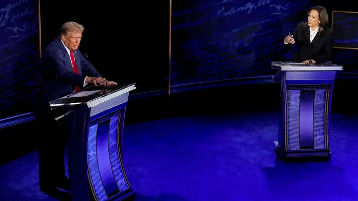 MarioNawfal's tweet photo. 🚨🇷🇺RUSSIAN STATE MEDIA PRAISES KAMALA, DECLARES HER WINNER OVER TRUMP IN DEBATE

Following the recent Trump-Harris debate, Russian state media hailed Kamala as the victor, praising her “masterly” performance.

Outlets like Kommersant highlighted Kamala’s control of the debate and quoted her sharp remarks about Putin, despite the Kremlin's earlier plea for candidates to avoid mentioning the Russian president.

Russian media also fueled conspiracy theories, suggesting Kamala used secret earpieces during the debate to gain an edge.

Source: Fox News