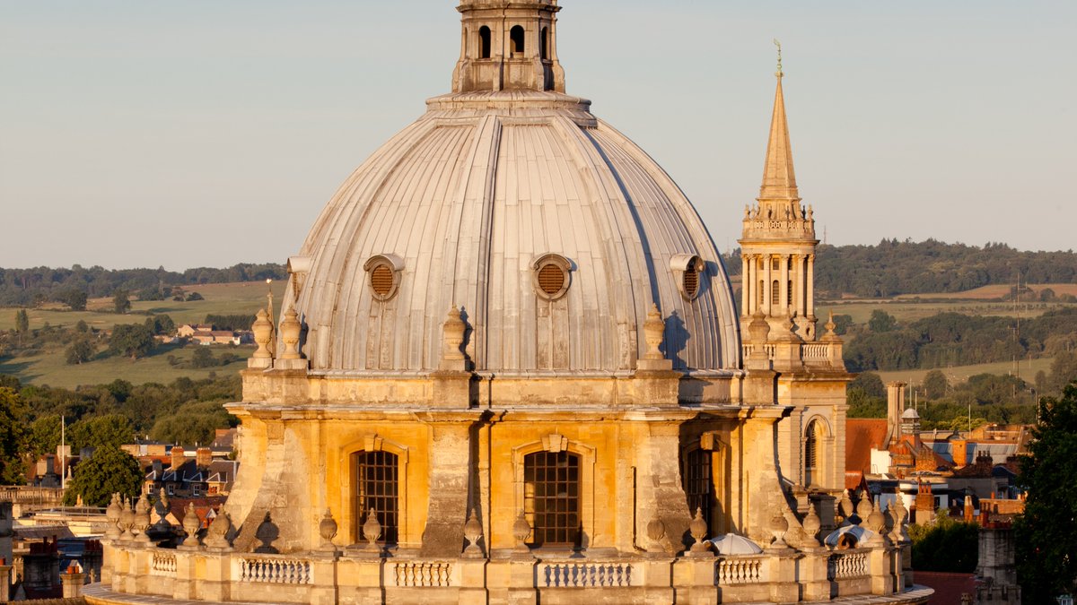 Humanities Division (@oxhumanities) on Twitter photo Oxford shines in <a href="/guardian/">The Guardian</a> and <a href="/MailOnline/">Mail Online</a> rankings, with several key Humanities faculties topping the Guardian University guide.
🥇 Congratulations to <a href="/engfac/">Faculty of English</a>, <a href="/OxfordHistory/">Oxford History</a>, <a href="/PhilFacOx/">Faculty of Philosophy</a>, The Ruskin School of Art and <a href="/OxfordArtHist/">Oxford Art History</a>!
humanities.ox.ac.uk/article/oxford… Oxford shines in <a href="/guardian/">The Guardian</a> and <a href="/MailOnline/">Mail Online</a> rankings, with several key Humanities faculties topping the Guardian University guide.
🥇 Congratulations to <a href="/engfac/">Faculty of English</a>, <a href="/OxfordHistory/">Oxford History</a>, <a href="/PhilFacOx/">Faculty of Philosophy</a>, The Ruskin School of Art and <a href="/OxfordArtHist/">Oxford Art History</a>!
humanities.ox.ac.uk/article/oxford…