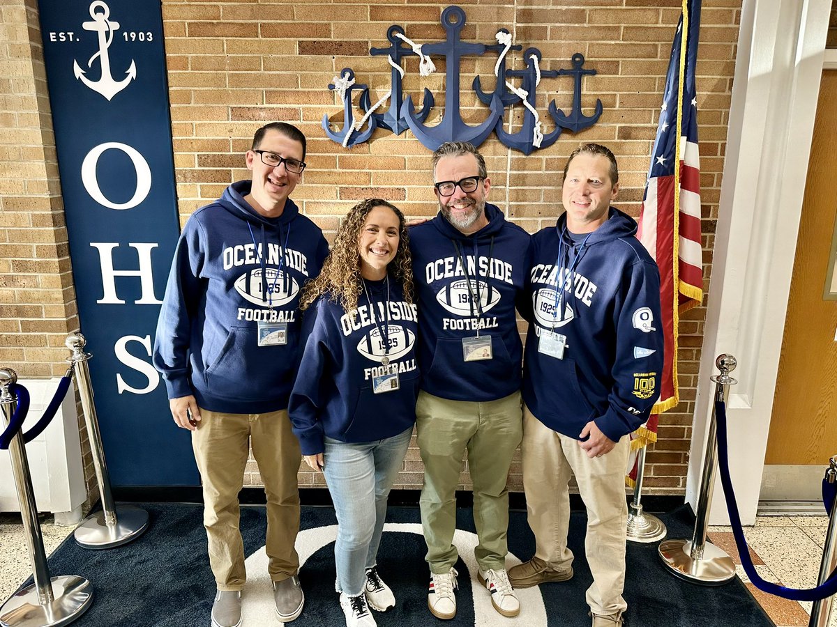 TGIF… Happy Friday from OHS! #SailorNation #GameDay @TeachMitch <a href="/OHSmekeel/">Keith Mekeel</a> <a href="/MrCarbonetti/">Mr. Carbonetti</a> <a href="/OSchoolsPR/">Oceanside School District #OSD_NY</a> <a href="/osdAthleticdept/">OSD Athletics, Physical Education and Health</a>