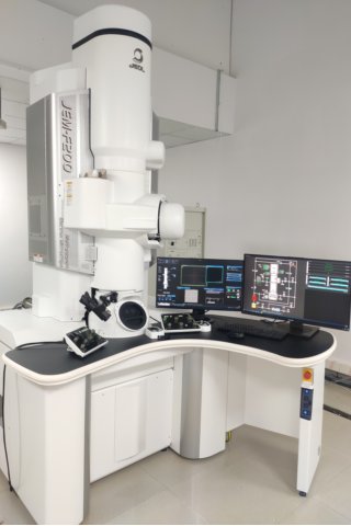 jncasr's tweet image. Honoured that Bharat Ratna Prof. C. N. R. Rao has gracefully inaugurated a new Transmission electron microscope (JEOL JEM F200) at ICMS @jncasr today (13th Sept. 2024)

The instrument can be accessed via srf.jncasr.ac.in/facilities/ICM…

@IndiaDST