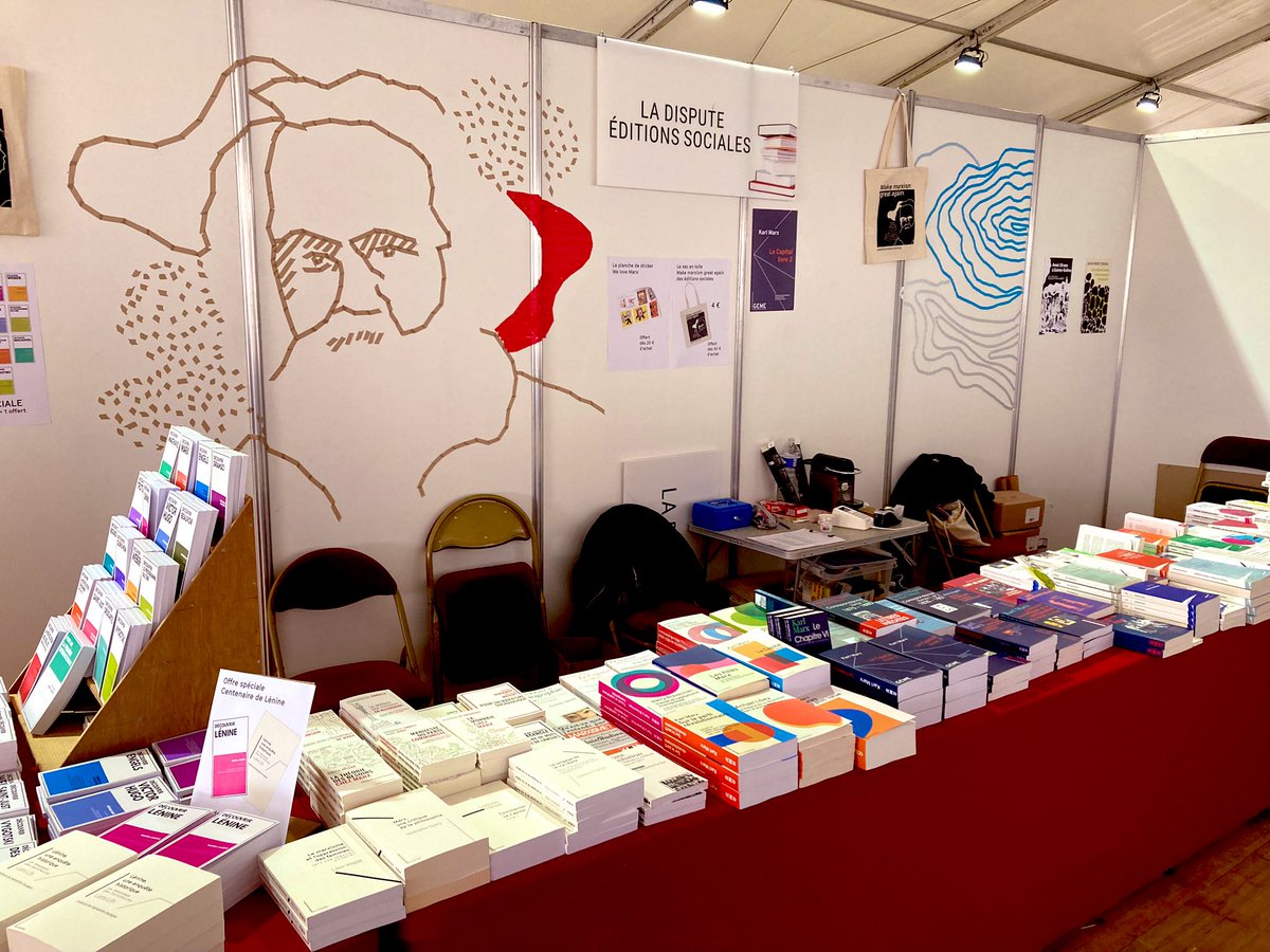 Ed_Sociales's tweet photo. On est en place, on vous attend 🌼🌸 https://t.co/9w10iOWvzS