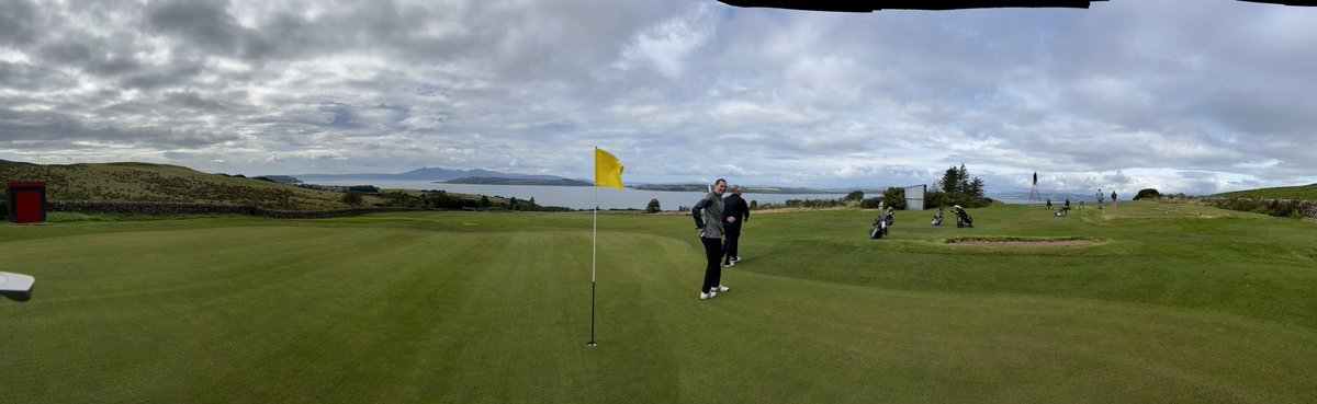 Beautiful day on <a href="/IsleOfCumbrae/">Visit Millport</a> with views of islands from golf course ⛳️☀️