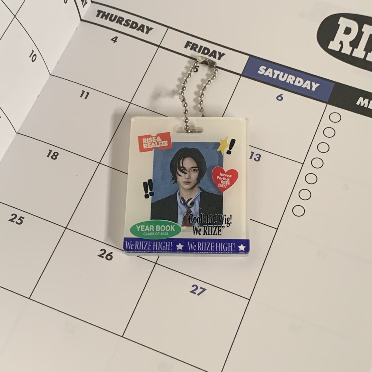 knnho_'s tweet photo. GIVEAWAY!
- RIIZE pillow (1), Id holder RIIZE (2)
- Id photo riize (2), Love Youth pc holder (1)
Total 6 winner

rules:
- rt and like this twt 
- follow me &amp; ig @/ellstudi0 
- drop proof

End 14 Sep, Good luck! https://t.co/JZf6f6Fmpc