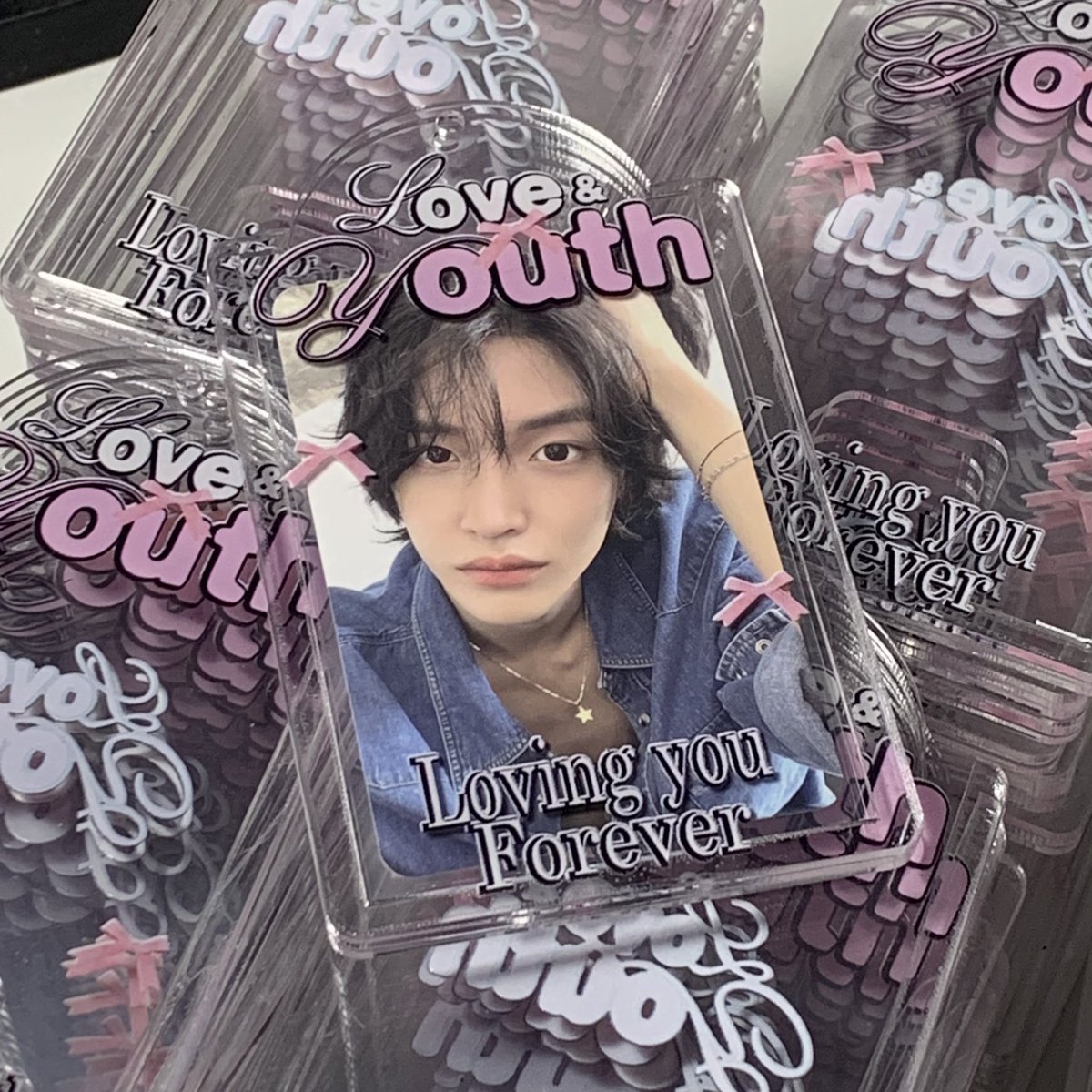 knnho_'s tweet photo. GIVEAWAY!
- RIIZE pillow (1), Id holder RIIZE (2)
- Id photo riize (2), Love Youth pc holder (1)
Total 6 winner

rules:
- rt and like this twt 
- follow me &amp; ig @/ellstudi0 
- drop proof

End 14 Sep, Good luck! https://t.co/JZf6f6Fmpc